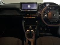 PEUGEOT 208 Photo 10