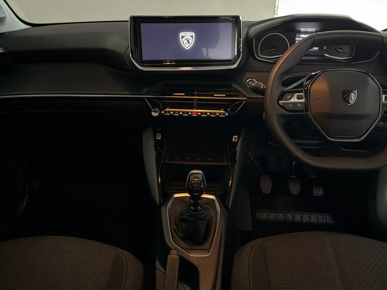 PEUGEOT 208 Photo bsapi-80744d2b6f5099385c1fec48eec731fed9629d52.jpg