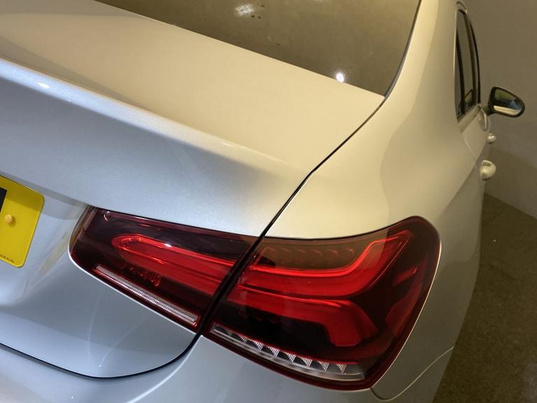 MERCEDES-BENZ A Class Photo bsapi-80b03f5d577ba2e8f1548565c9936e265d7afc4a.jpg