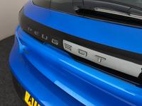 PEUGEOT 208 Photo 24