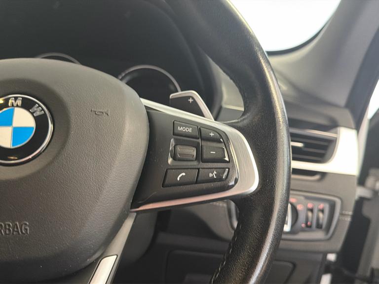 BMW X1 Photo bsapi-80b72f2d605104493be7d2223650d3e7d2ba76f1.jpg