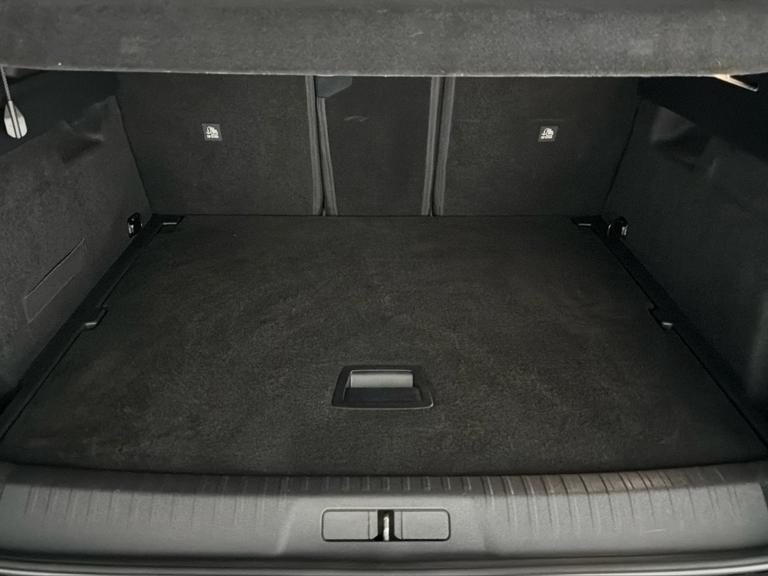Peugeot 3008 Photo bsapi-80d01766a89514f77bf28348e575378976af3ba1.jpg