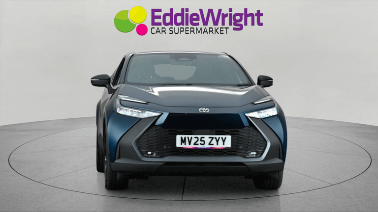 TOYOTA C-HR Photo bsapi-816b481e834b9b42866f21f4a0c73fd1d008529c.jpg