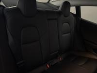TESLA Model 3 Photo 12