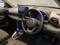 TOYOTA YARIS CROSS Photo 3