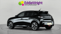 Peugeot 208 Photo 4