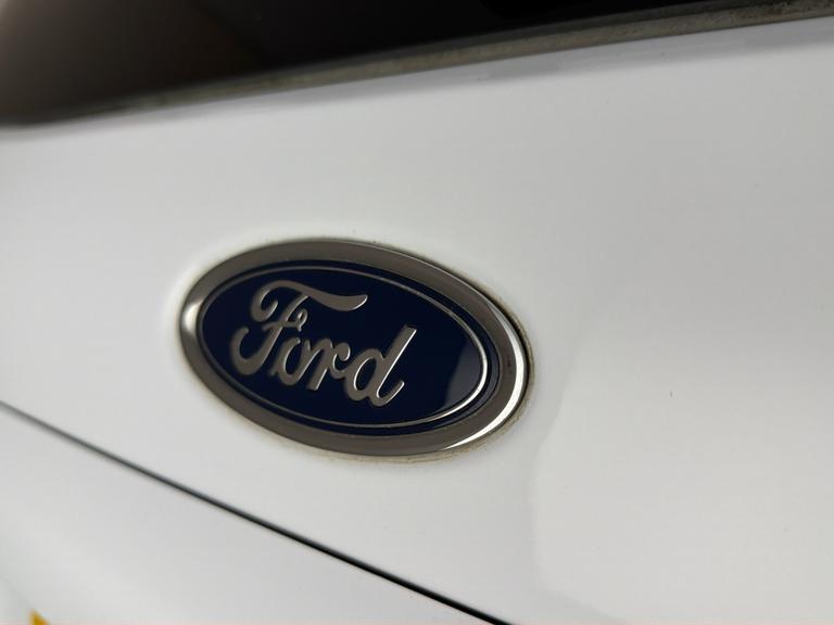 FORD ECOSPORT Photo bsapi-84b08f48171fa5b1dcf02a20ce1a22d6b2eb95b7.jpg