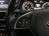 INFINITI Q30 Photo 18