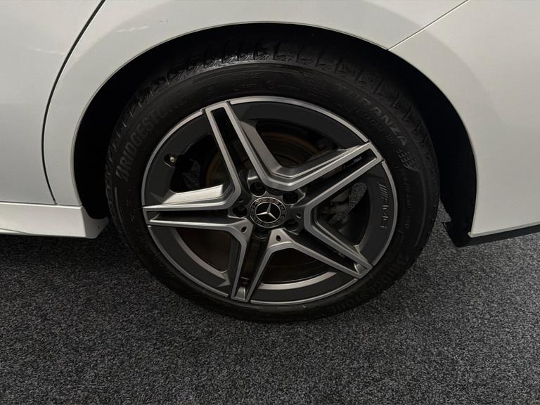 MERCEDES-BENZ Cla Photo bsapi-8545efc0f5094f67a963ee2bf777abb994c36b57.jpg