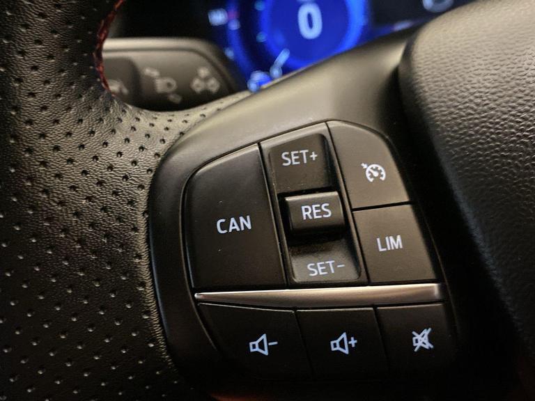 Ford FIESTA Photo bsapi-85511f52e7bd5601beaf9234bfea4c48af72432a.jpg
