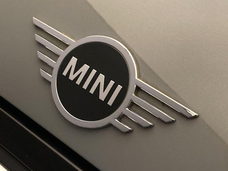 MINI HATCH Photo bsapi-85658684b641f8b674458e9b3e8d7f01ec081ac7.jpg