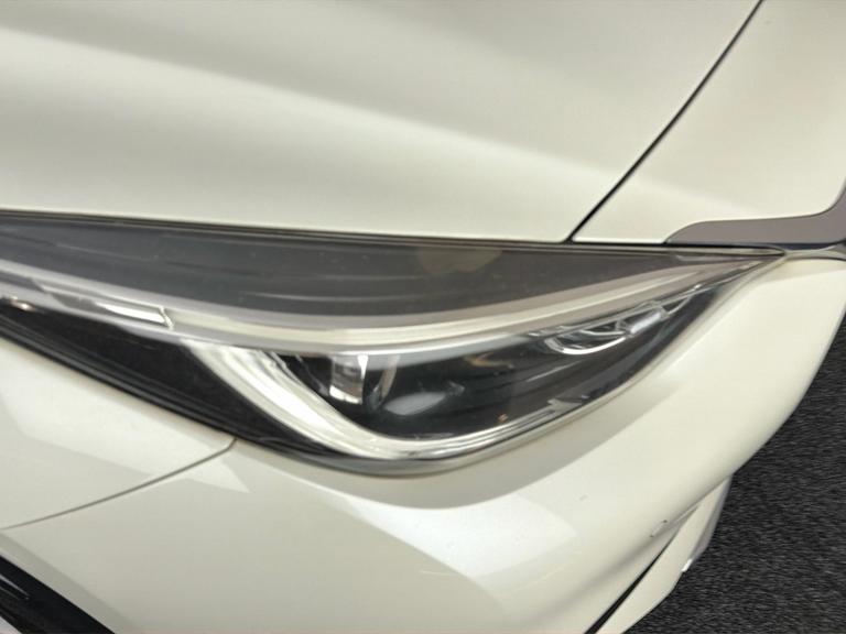 INFINITI Q30 Photo bsapi-85c1611ee6c9f22e8304d20c3fff07e83c064a8a.jpg