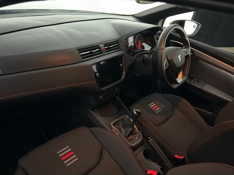 SEAT Ibiza Photo bsapi-87b0d0bcc79cecf7b6ba58bedf21108cfd08fbb3.jpg