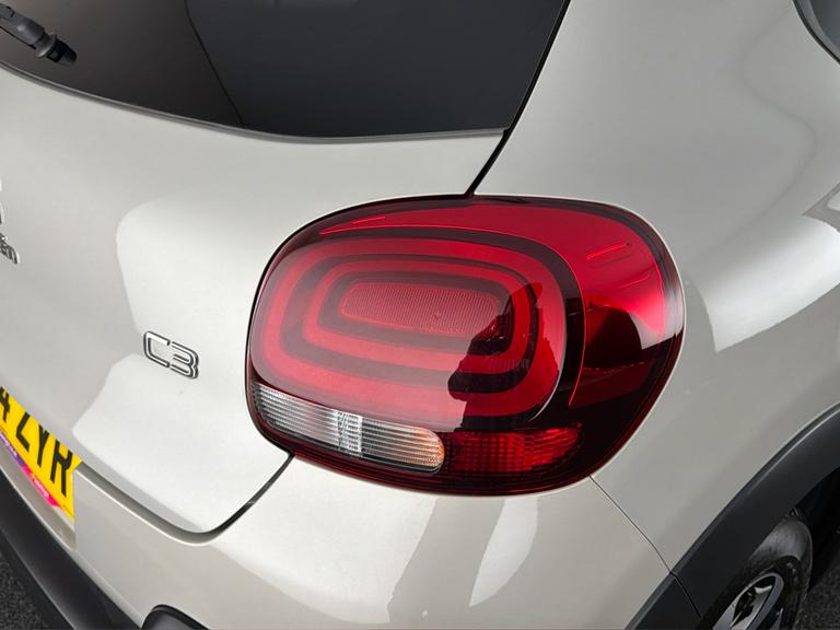 Citroen C3 Photo bsapi-88db1f0a55be4f3d20048f67d70c697b333a66d5.jpg