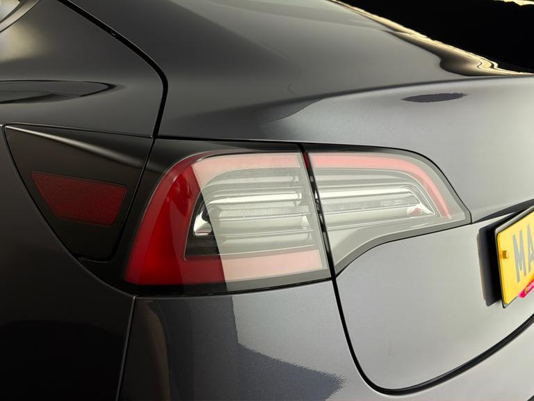 TESLA Model 3 Photo bsapi-88ff32908ca444c402d3f4e637c27f5d1afe468f.jpg