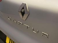 RENAULT Captur Photo 18