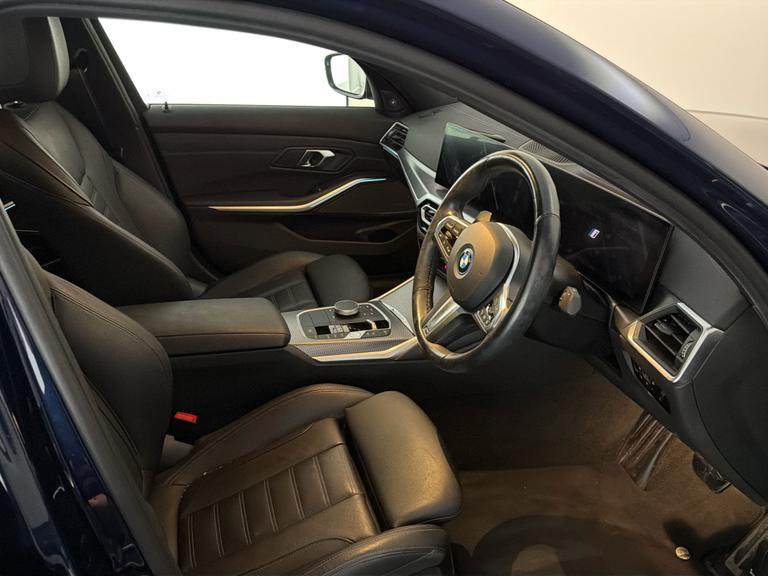 BMW 3 Series Photo bsapi-899e69c6fd73c09a22bceed0680ec8e3b52119b6.jpg