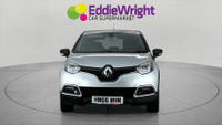 RENAULT Captur Photo 1
