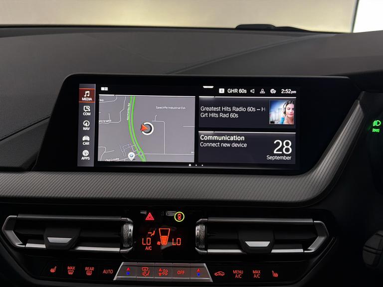 BMW 1 Series Photo bsapi-8a14ff34c0f797a8706100c41f37382ee54b3634.jpg