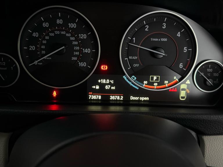 BMW 4 Series Photo bsapi-8a99203db59e14b8ea98c3edcc6df054f7d82dbc.jpg