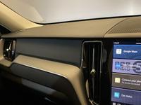 VOLVO XC60 Photo 30