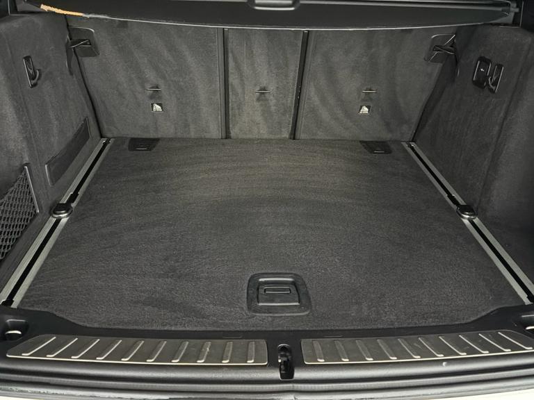 BMW X3 Photo bsapi-8b3b8cc3266bb7c680efb1541f31420870f8f119.jpg
