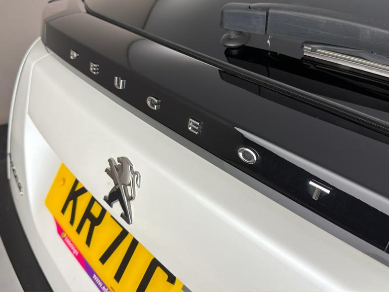 PEUGEOT 2008 Photo bsapi-8ce0c6d372f0a0ef9efc7598cd207b9b9752dc76.jpg