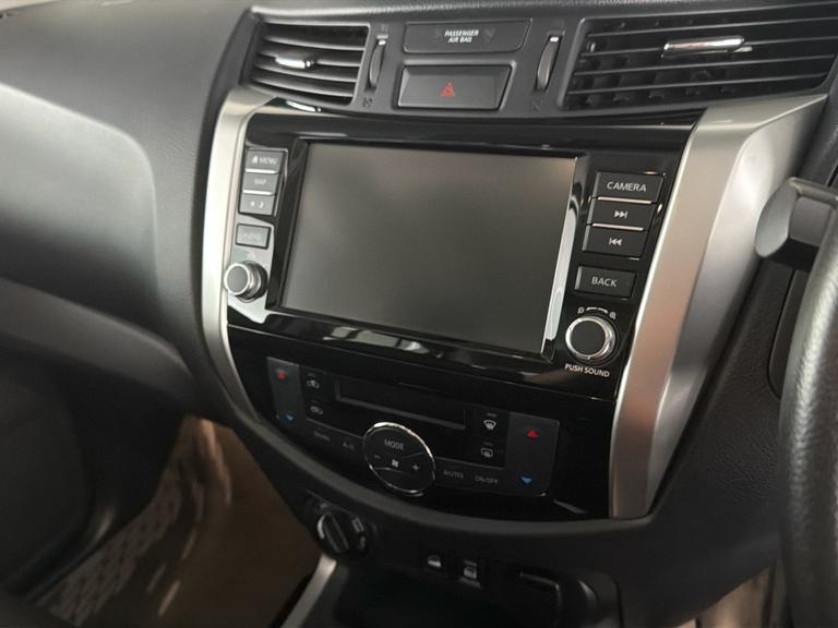 NISSAN Navara Photo bsapi-8d25b992900e5f7f8a7dcb7db1534815a001fe1b.jpg