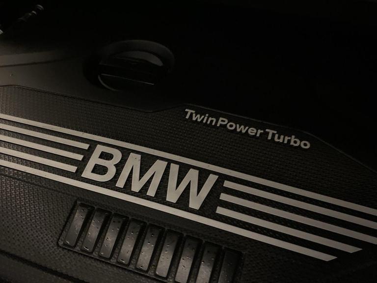 BMW X1 Photo bsapi-8ddea0b7dc625630ab3a1f1d0a69753d1e520250.jpg
