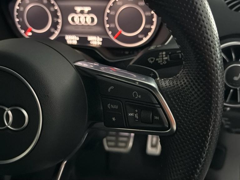 AUDI Tt Photo bsapi-8e5433cb8b4c590cb9c065d9efb0a25c89da7d43.jpg