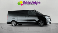 PEUGEOT TRAVELLER Photo 8