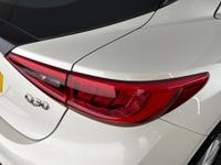 INFINITI Q30 Photo 23