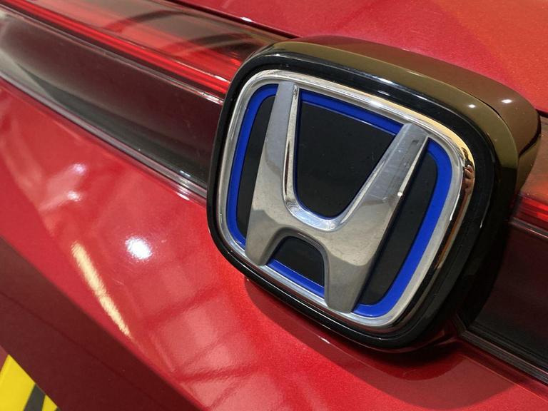 Honda HR-V Photo bsapi-8ee81824e9ff8b5e33202a639143d5e775a73c82.jpg