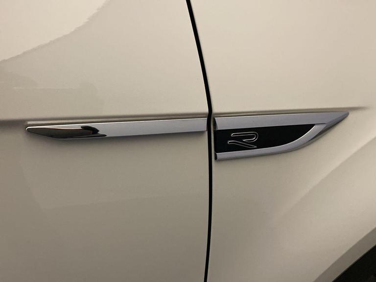 Volkswagen T-ROC Photo bsapi-8f109bd10d46e524091bf1387b8dbfa0d0bb6600.jpg