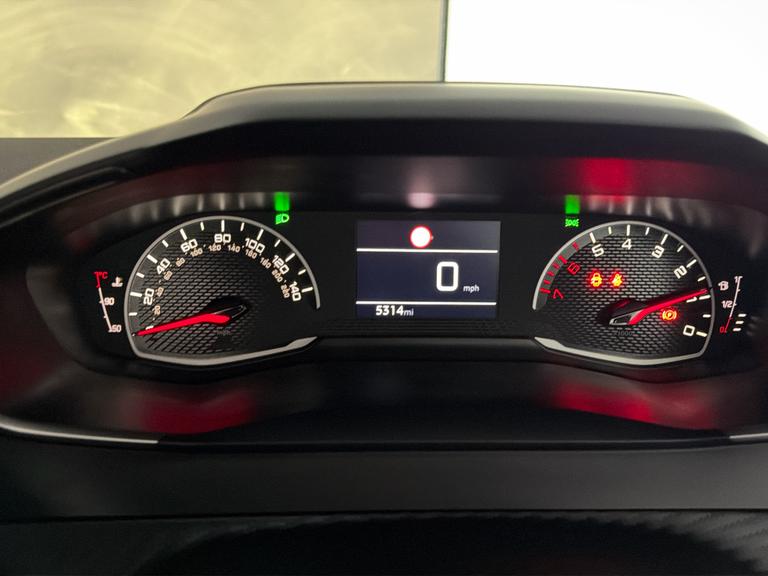 PEUGEOT 208 Photo bsapi-8f3e3d927daf0198d6290c76cf91e7fa3e7b1fbf.jpg