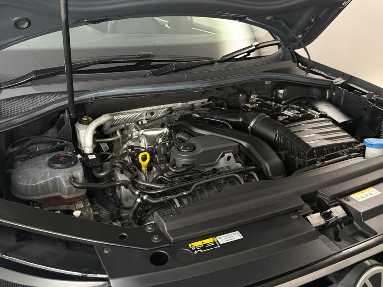 Volkswagen TIGUAN Photo bsapi-9017c464fe0ab496a4bf8199209d65e834c67e21.jpg