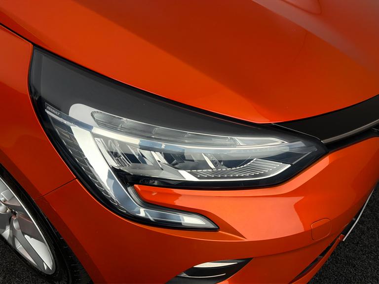 RENAULT Clio Photo bsapi-905e72702b4a79fad3d88826806ff08a3ee58351.jpg
