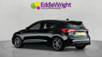 FORD Focus Photo 4