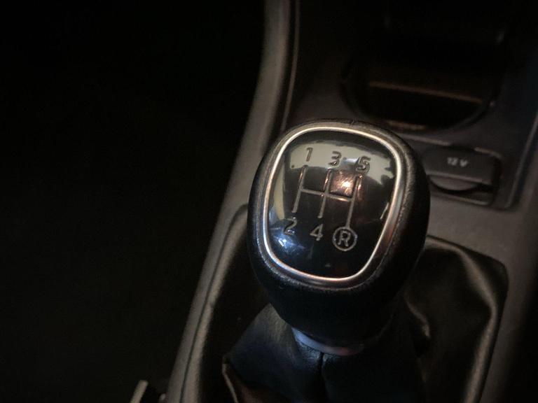 ŠKODA CITIGO Photo bsapi-90f17a76fa2145a11a95e6cf1016b0ab4915bdb1.jpg