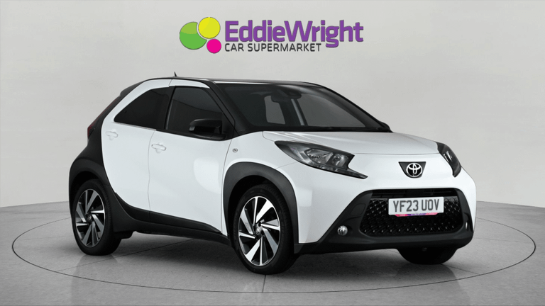 TOYOTA AYGO X Photo bsapi-910660d15378cc90156d963521532f4a62e6ca87.jpg