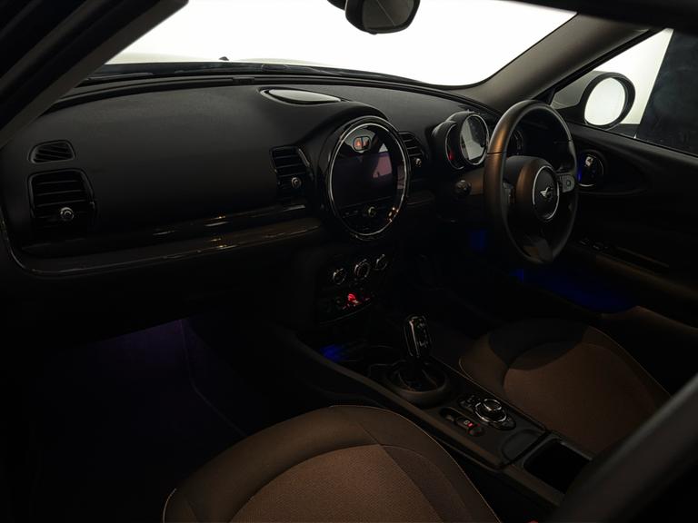 MINI CLUBMAN Photo bsapi-9137bbdb23c167101d2c853817e8464128765505.jpg