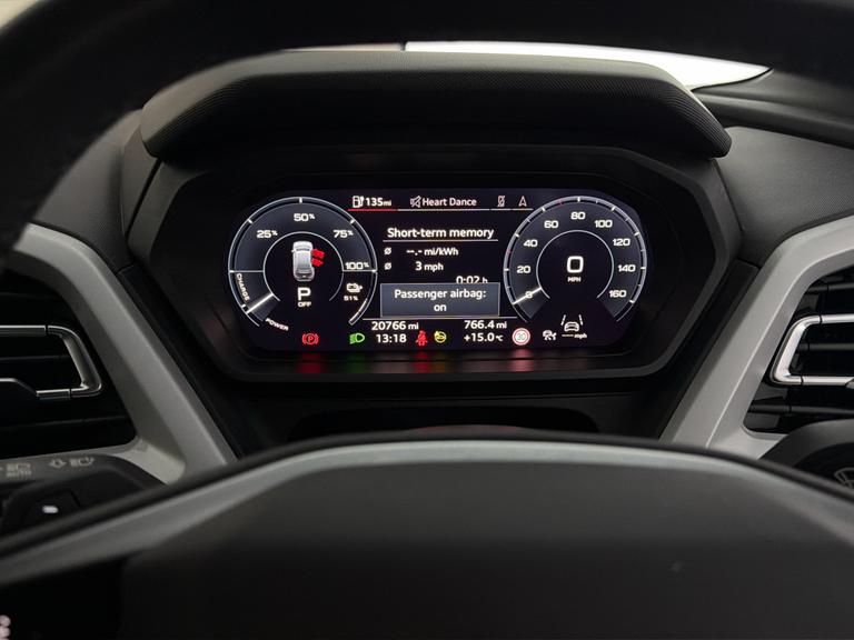 Audi Q4 E-Tron Photo bsapi-9182c9bd5c8f7bb1700cedea4735a2e07799181d.jpg