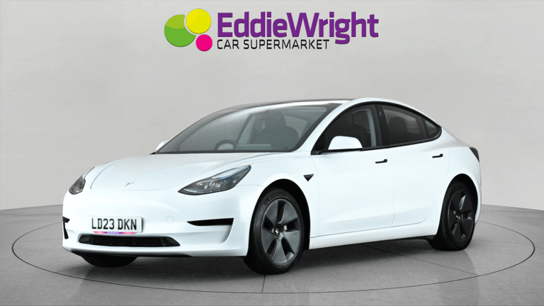TESLA Model 3 Photo bsapi-92862ffcc8f5a65826077889d9d068be06285df0.jpg