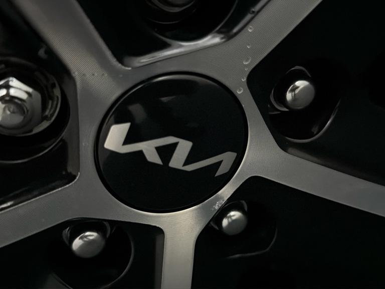 KIA Niro Photo bsapi-92fa71f6df6b78b5c5289b883c40bbb98e6614f9.jpg