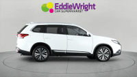MITSUBISHI Outlander Photo 7