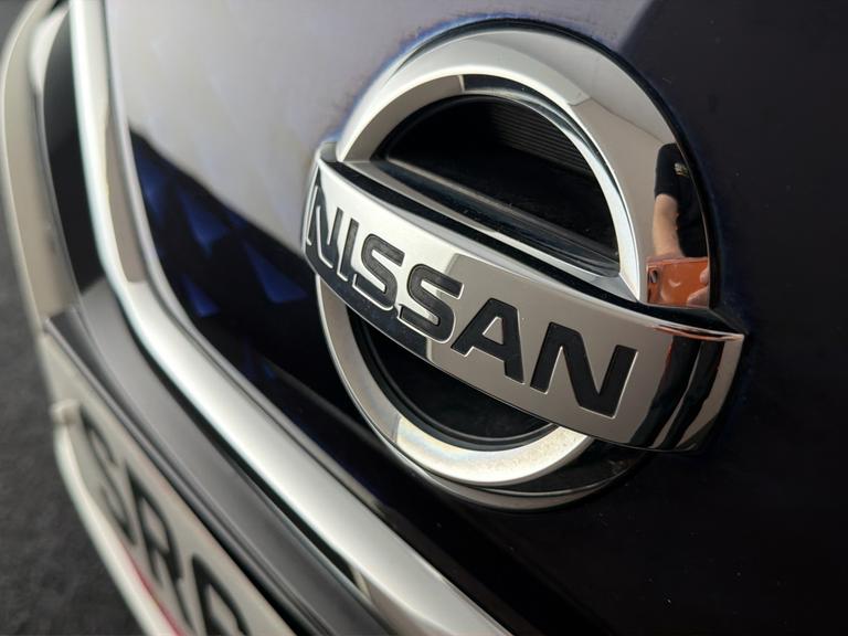 NISSAN LEAF Photo bsapi-93baa98912ea86265fe13bfd7530c2525282c534.jpg
