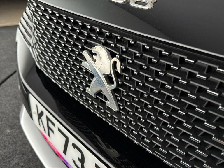 PEUGEOT 3008 Photo bsapi-9444e17072358cfc626c39688261067885a35bb8.jpg