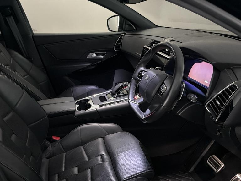 DS Automobiles 7 Crossback Photo bsapi-944c11d40c0ae3550f8d44280e42e1921f6b86c6.jpg