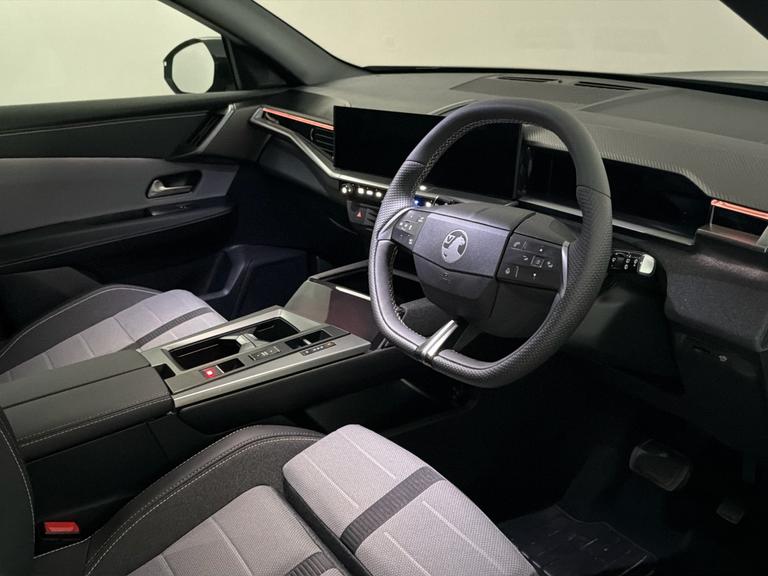 VAUXHALL GRANDLAND Photo bsapi-946650d7529182bdab694d921f3ddc6a03ae782f.jpg