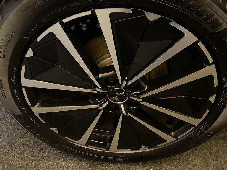 DS Automobiles DS 7 Photo bsapi-94f247e1b333e1a9badc2ed4b1c3d03620f467f4.jpg
